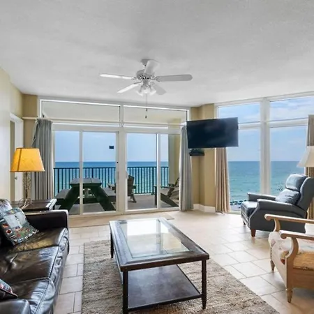 Villa Jade East Towers 0740